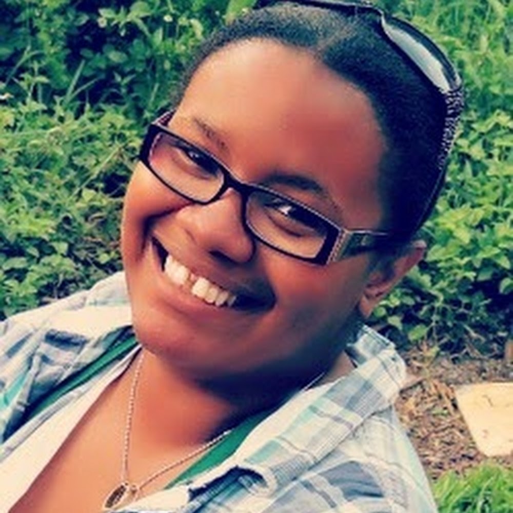 Meet your Posher, Celeste